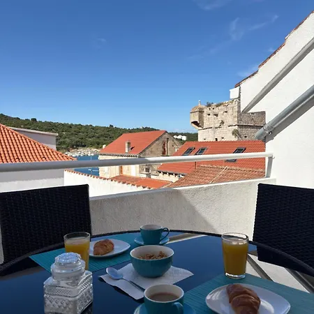 Apartment Storija, Center, 1 Min From Ferry